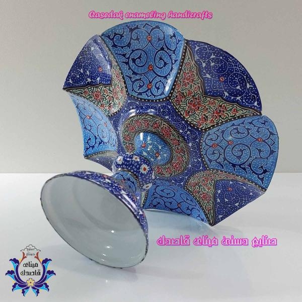 بشقاب پایه‌دار گلبرگی 20 سانتیمتر کد 2775 | طراحی زیبا و کاربردی برای میز شما