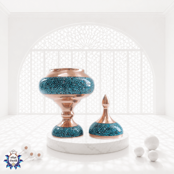 شکلات‌خوری فیروزه‌کوبی ۳۰ سانتی‌متری؛ تلفیق هنر فیروزه و فلز در یک اثر ماندگار